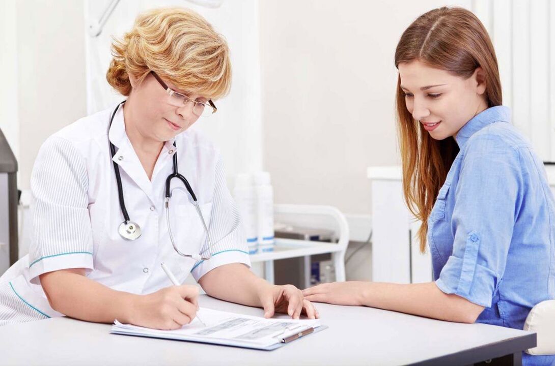 K diagnostice cystitidy lékař předepíše ženě diagnostické testy.