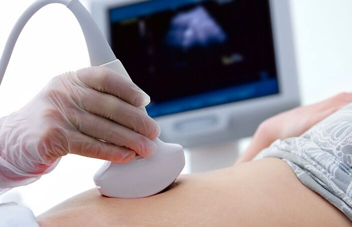 Ultrazvukové vyšetření močového měchýře může pomoci diagnostikovat cystitidu u ženy.
